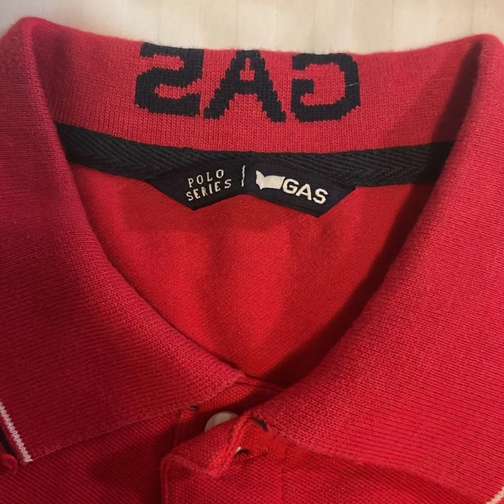 Gas - Picture 2 of 3